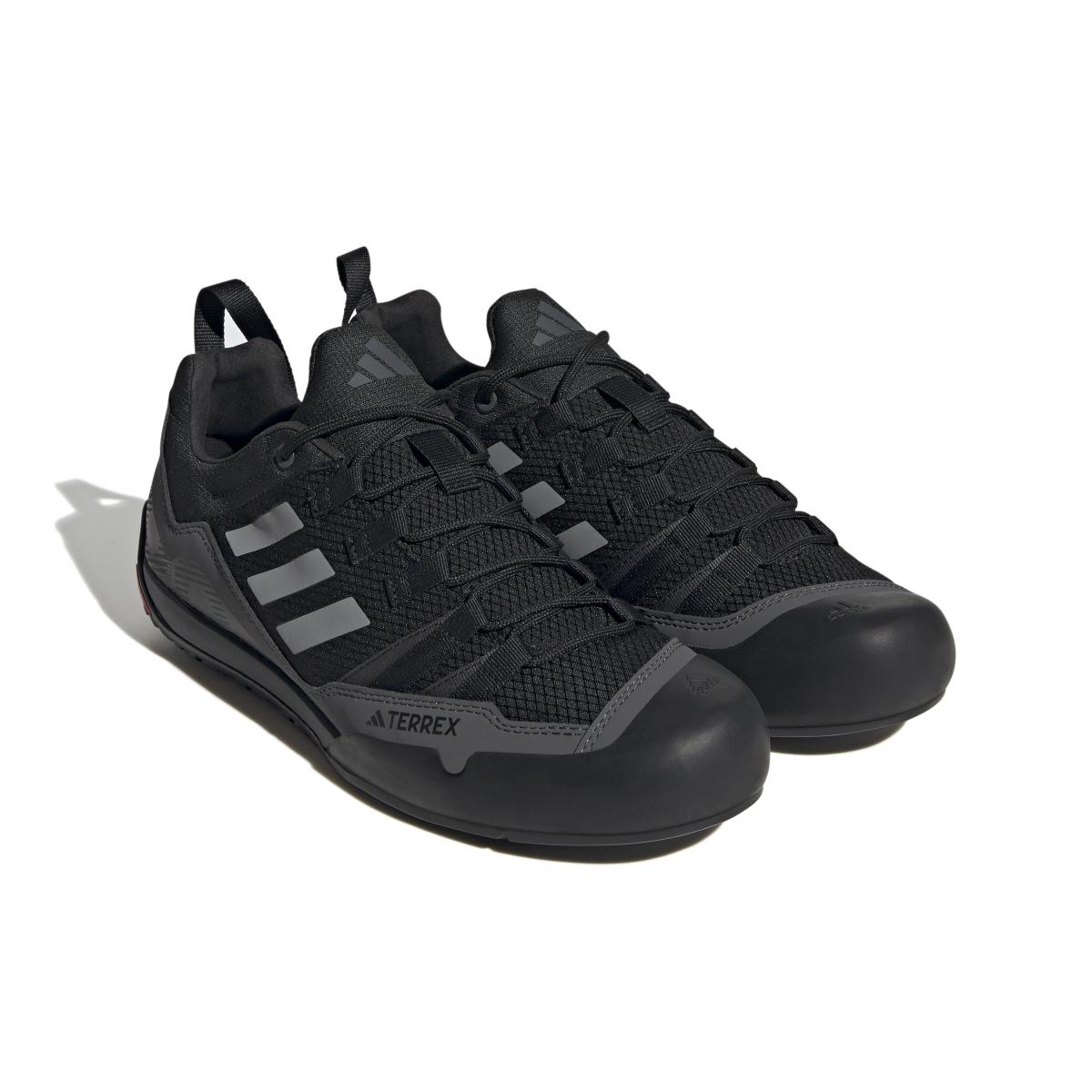 product/a/d/adidas_ie6901_6_footwear_photography_front_lateral_top_view_white.jpg