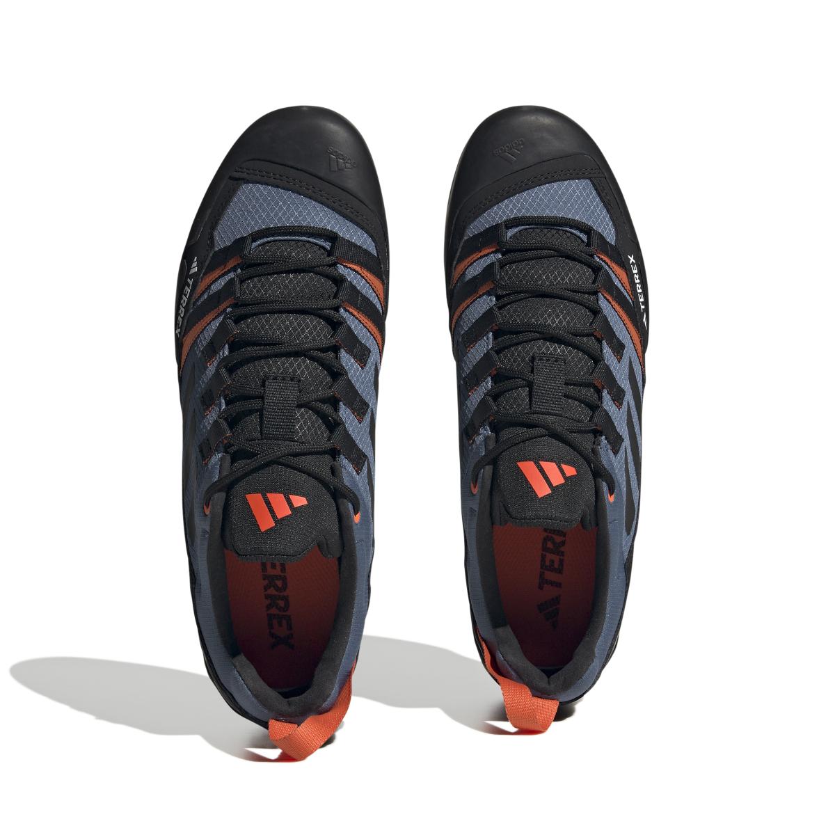 product/a/d/adidas_ie6903_3_footwear_photography_top_portrait_view_white.jpg