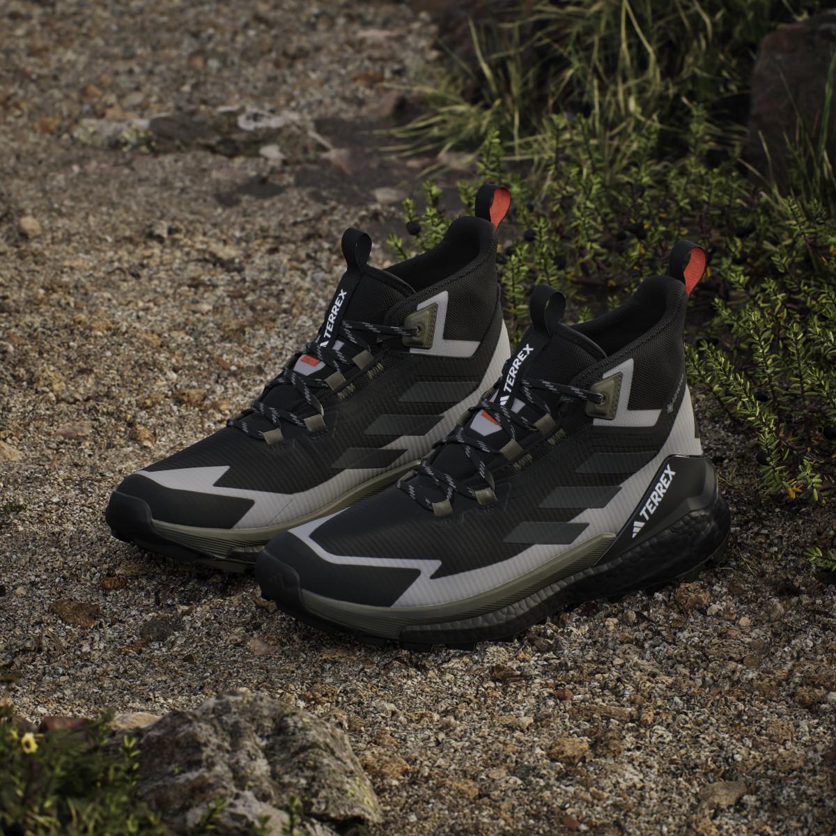 product/a/d/adidas_ih3526_18_footwear_photography_heromrktng_view_5-nw091625.jpg