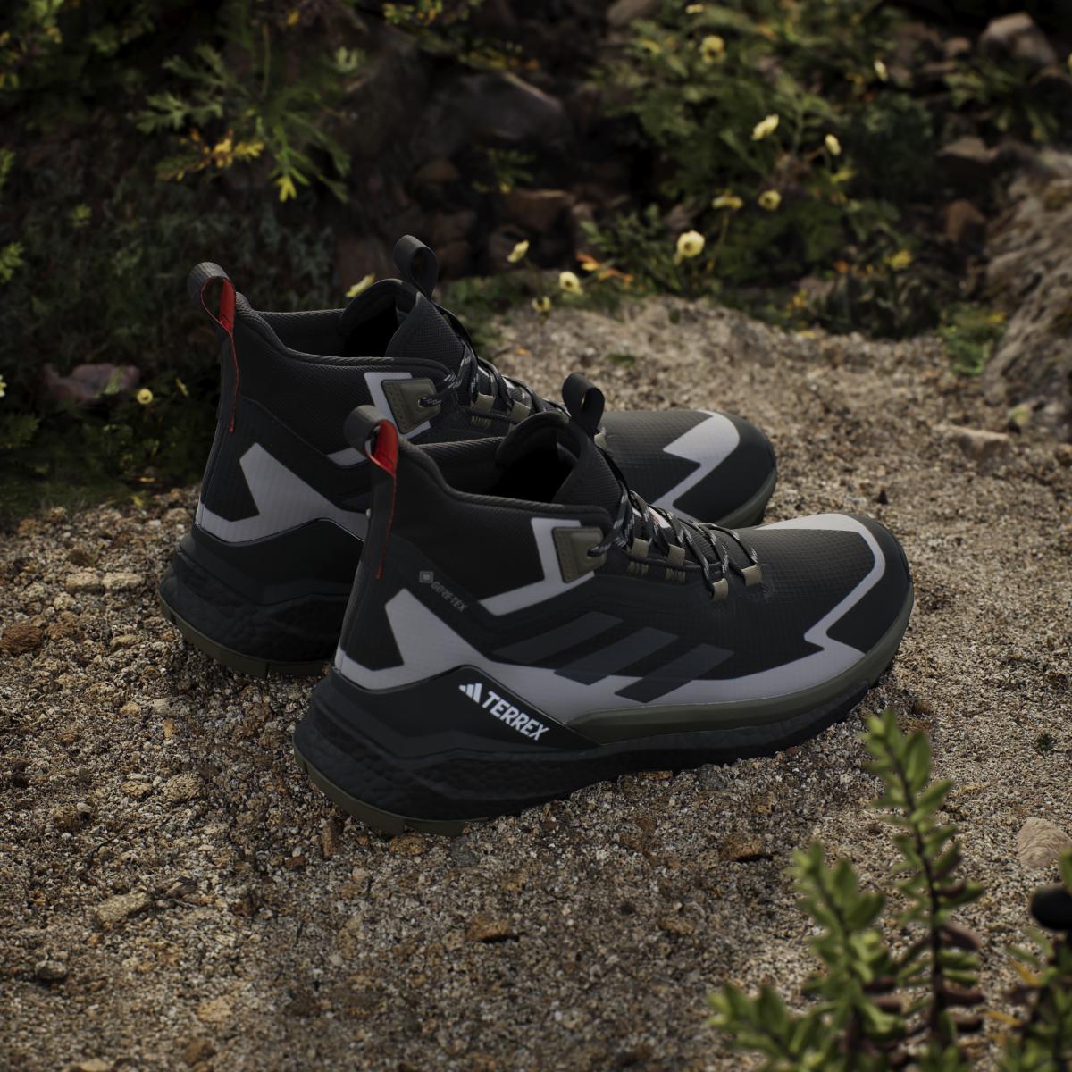 product/a/d/adidas_ih3526_19_footwear_photography_heromrktng_view_6-nw091625.jpg