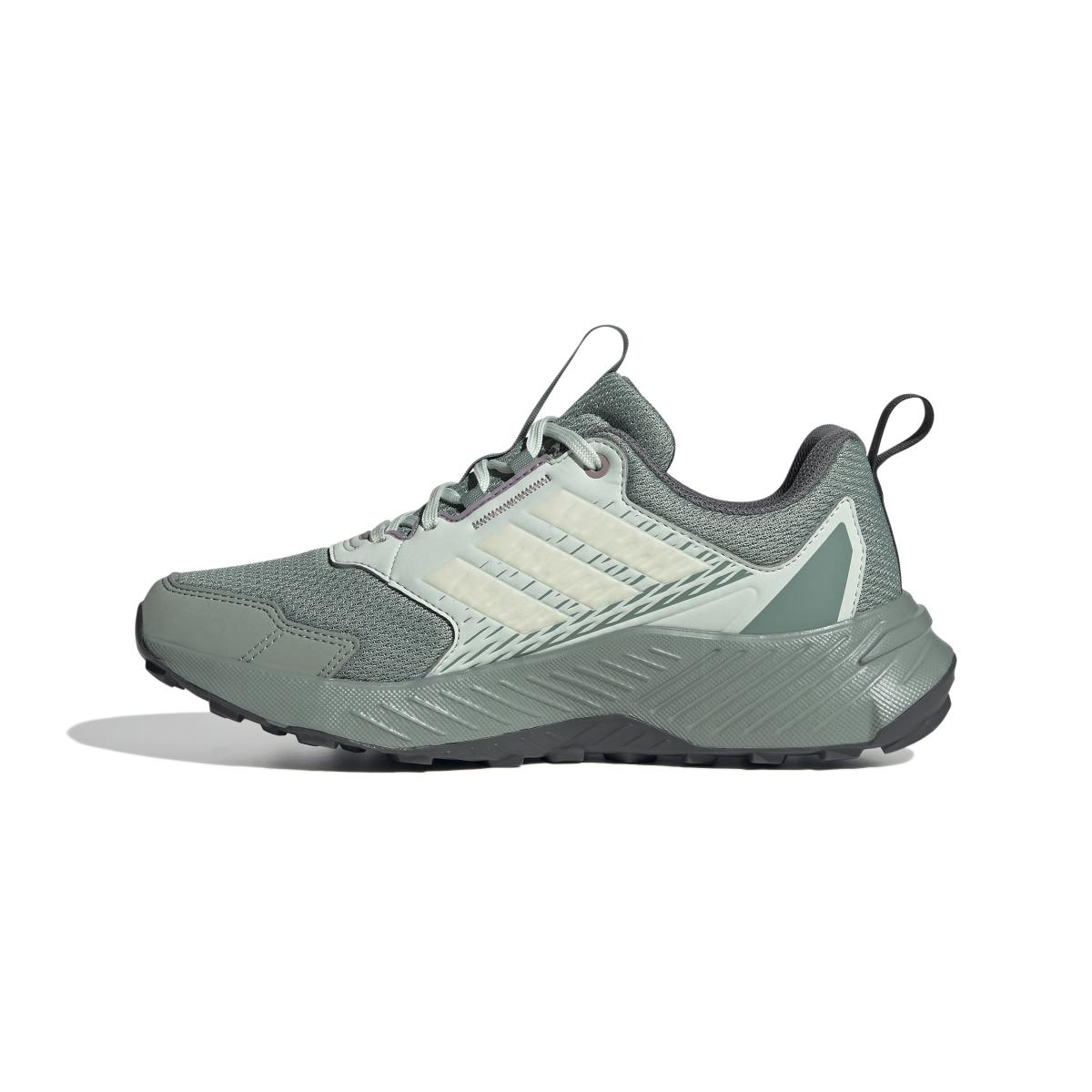 product/a/d/adidas_ji4289_5_footwear_photography_side_medial_center_view_white-nw091625.jpg