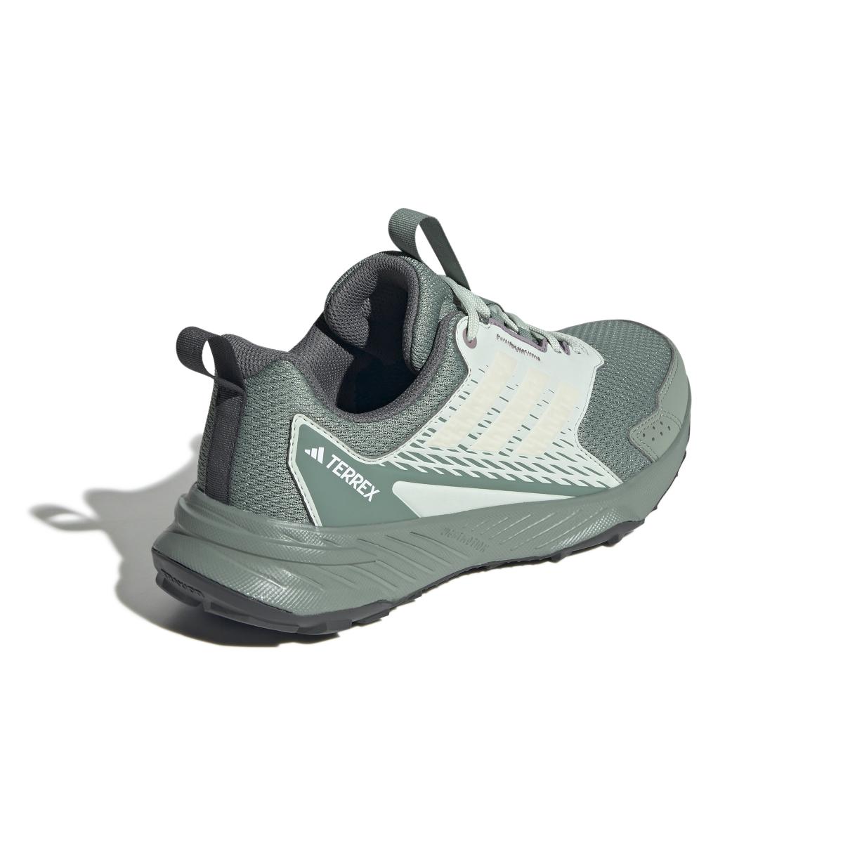 product/a/d/adidas_ji4289_7_footwear_photography_back_lateral_top_view_white-nw091625.jpg