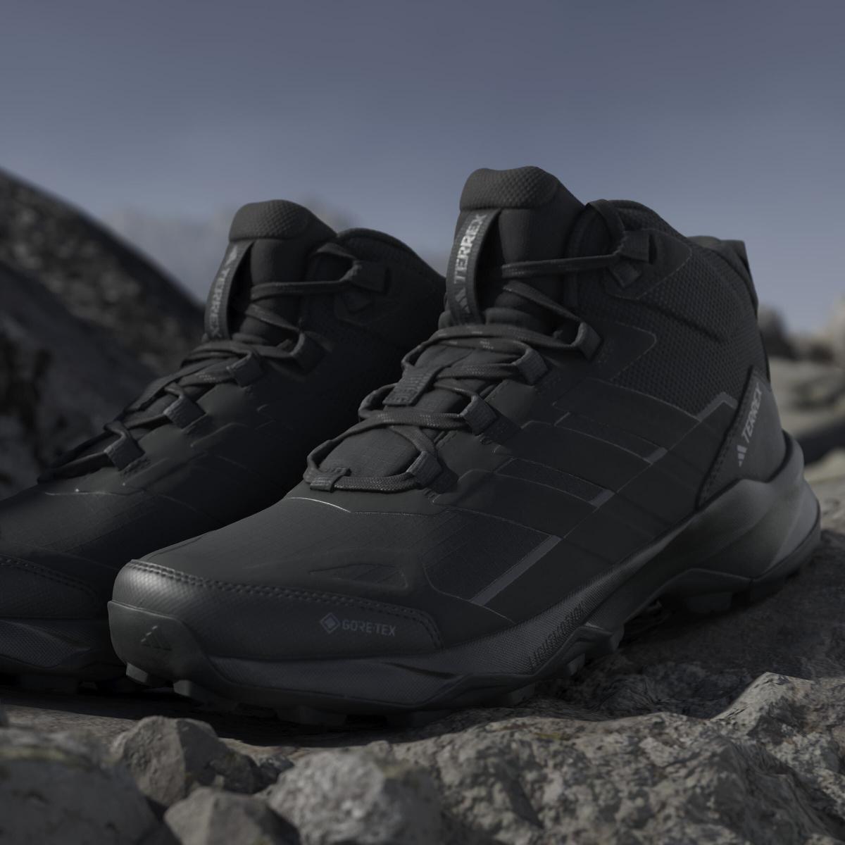 product/a/d/adidas_jq2207_22_footwear_photography_heromrktng_view_9-nw091625.jpg
