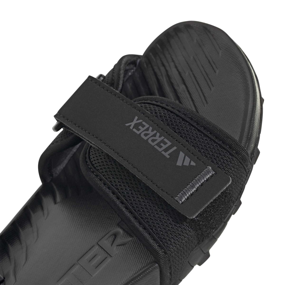 product/a/d/adidas_jq2231_9_footwear_photography_detail_view_2_white-nw091625.jpg