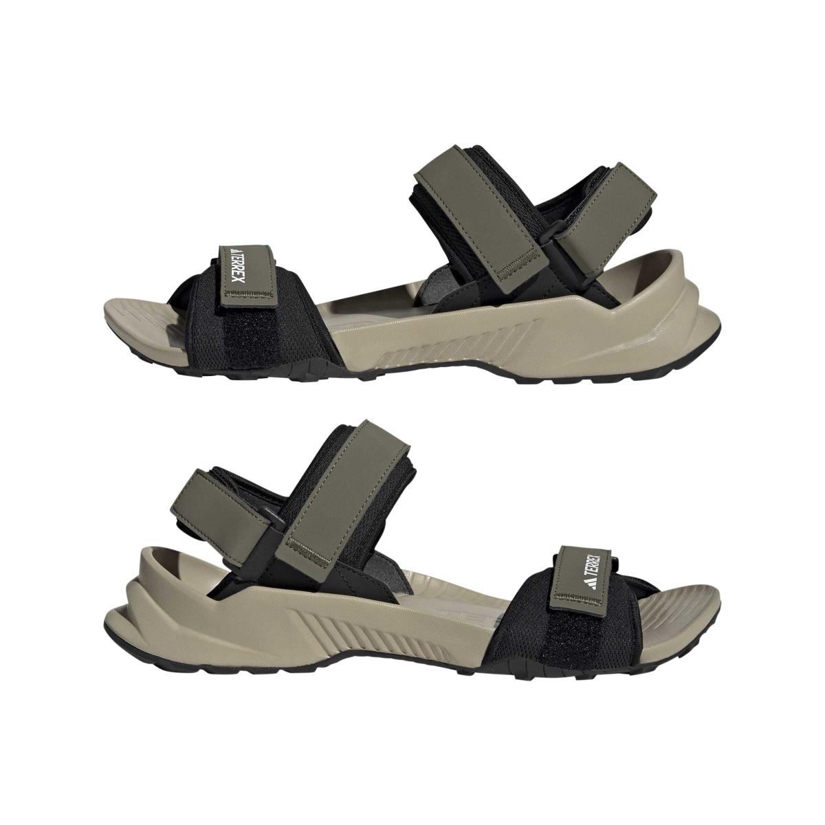 product/a/d/adidas_jq2236_10_footwear_photography_mirrored_pair_view_white-nw091625.jpg