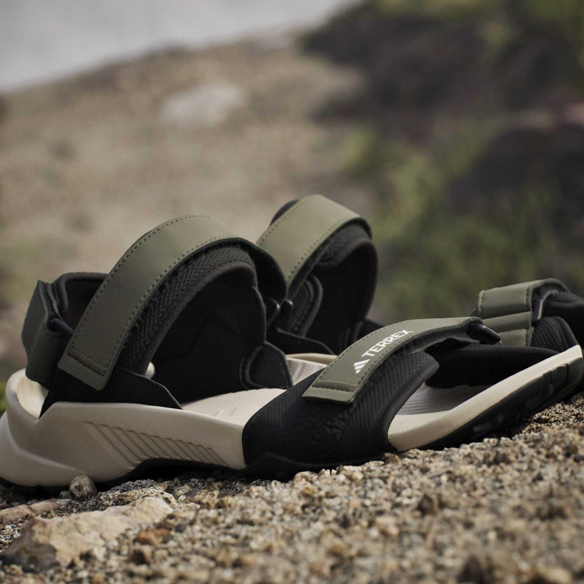 product/a/d/adidas_jq2236_22_footwear_photography_heromrktng_view_9-nw091625.jpg