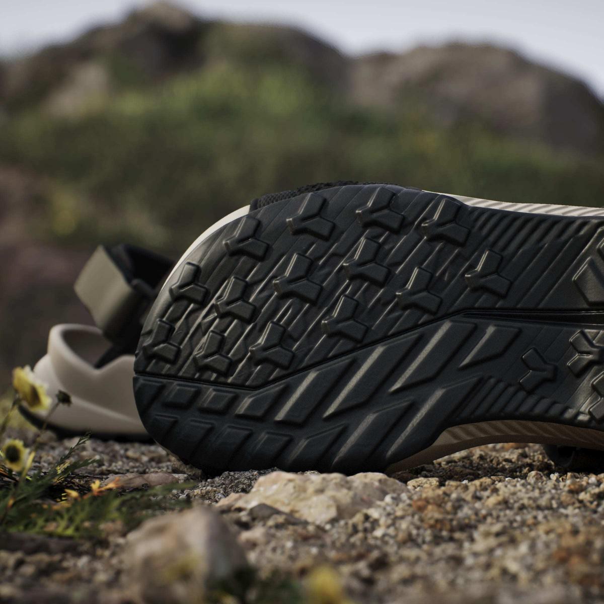 product/a/d/adidas_jq2236_24_footwear_photography_heromrktng_view_11-nw091625.jpg