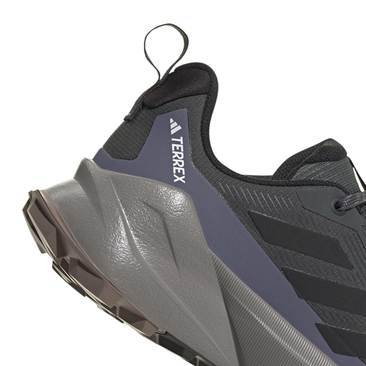 product/a/d/adidas_jq9946_9_footwear_photography_detail_view_2_white.jpg