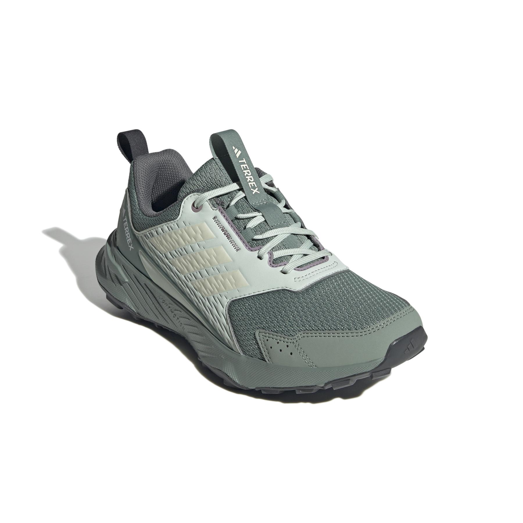 product/a/d/adidas_ji4289_6_footwear_photography_front_lateral_top_view_white-nw091625.jpg