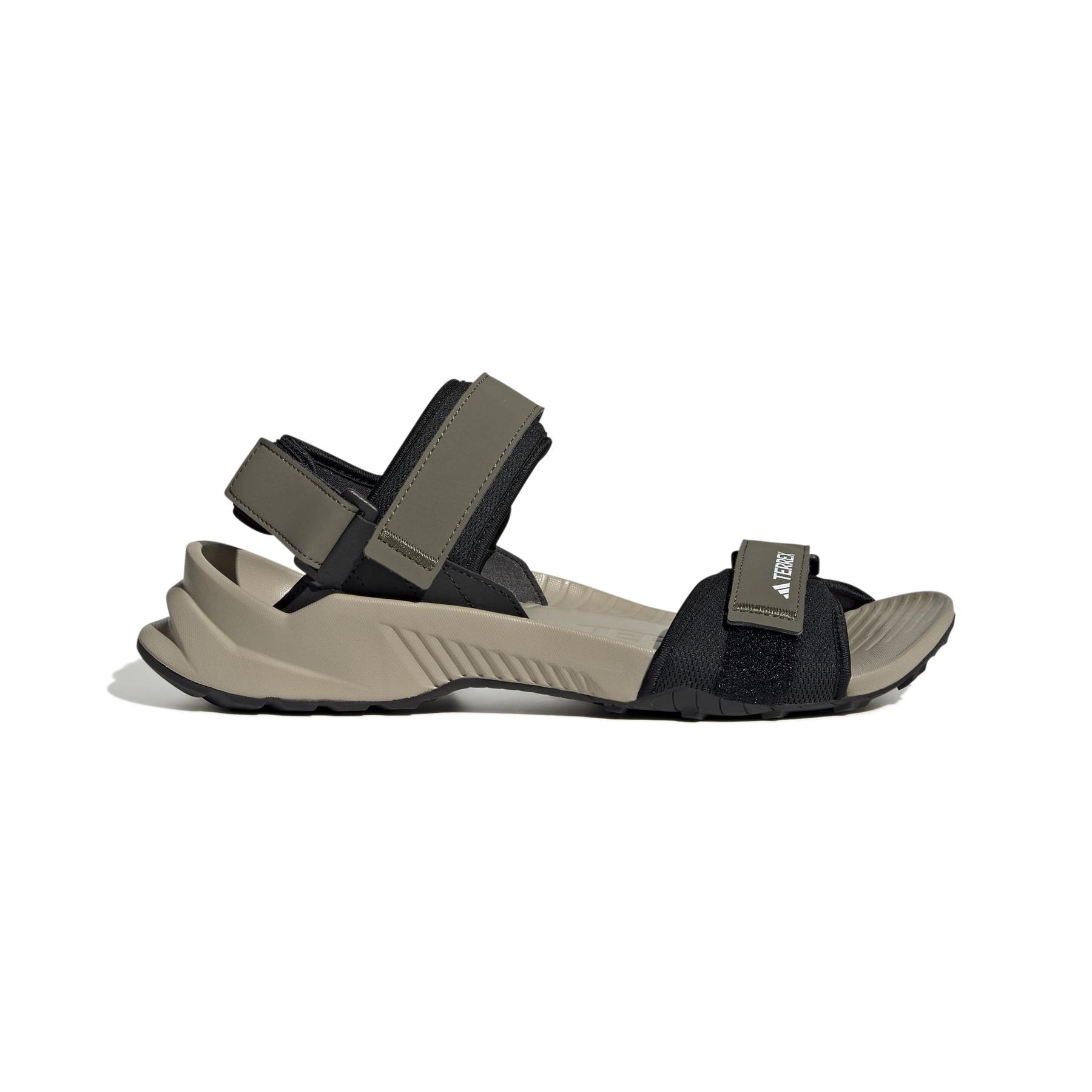 product/a/d/adidas_jq2236_1_footwear_photography_side_lateral_center_view_white-nw091625.jpg