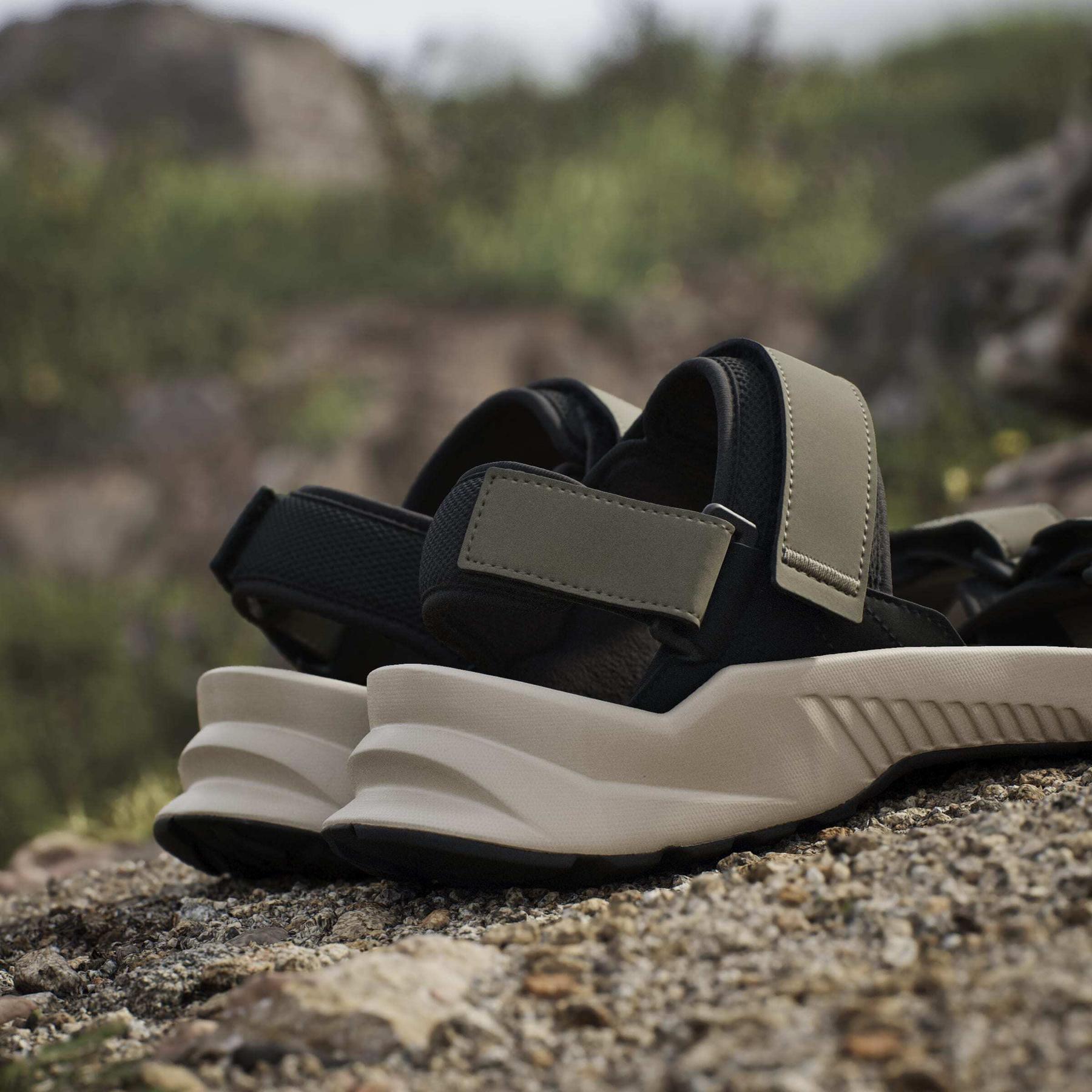 product/a/d/adidas_jq2236_23_footwear_photography_heromrktng_view_10-nw091625.jpg