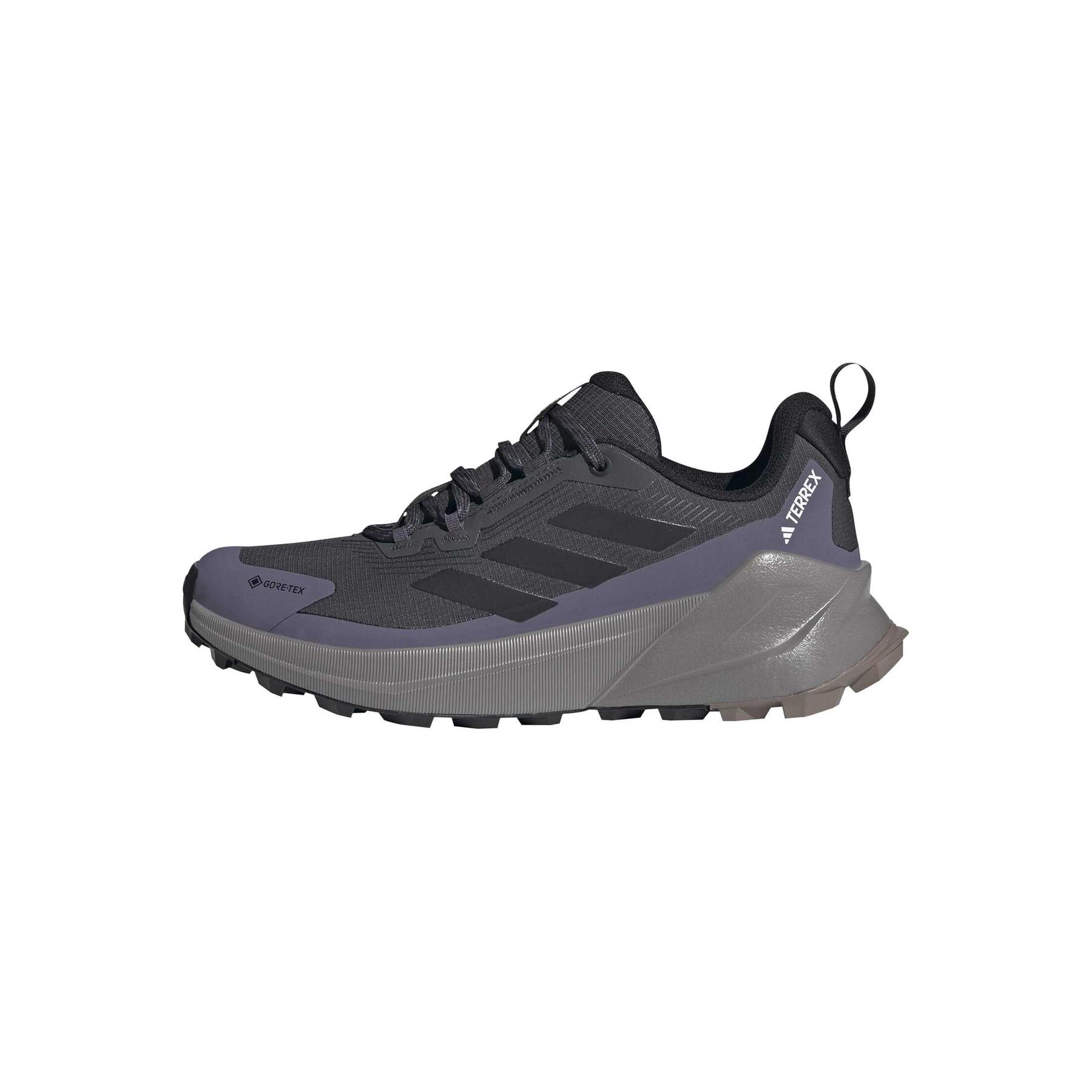 product/a/d/adidas_jq9946_12_footwear_photography_left_side_center_lateral_view_white.jpg
