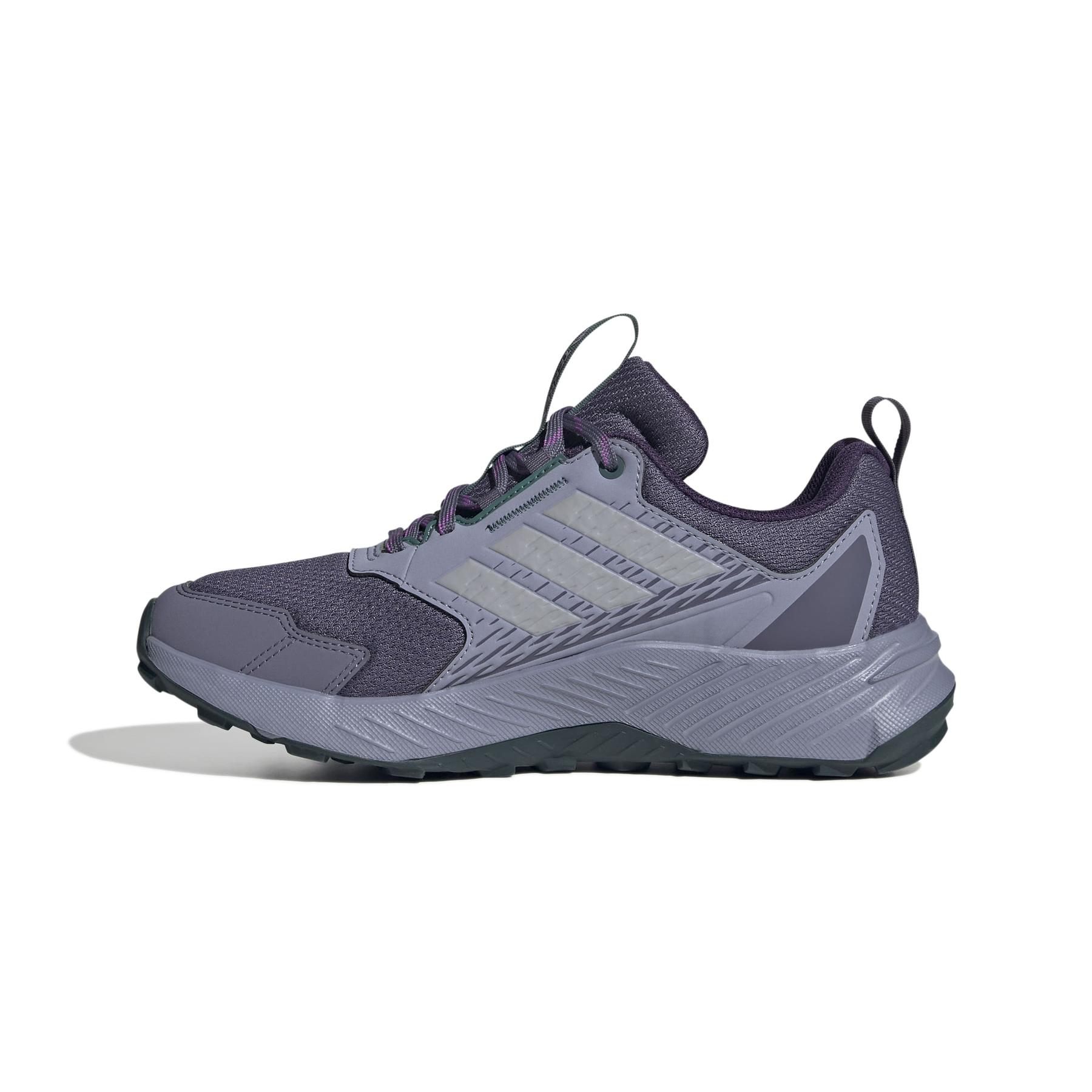 product/a/d/adidas_jr5281_5_footwear_photography_side_medial_center_view_white-nw091725.jpg