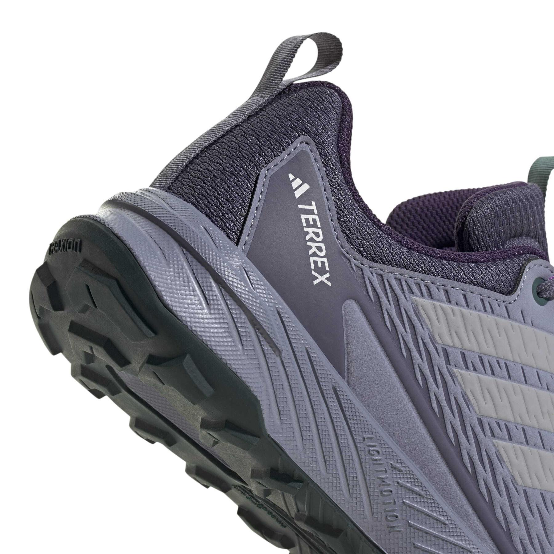 product/a/d/adidas_jr5281_9_footwear_photography_detail_view_2_white-nw091725.jpg