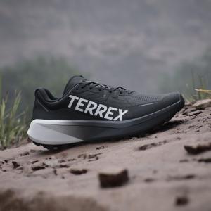 product/a/d/adidas_id0343_16_footwear_photography_heromrktng_view_3.jpg
