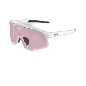 oey00005-971-00-sunglasses-koo-supernova-black-l-photochr-fuchsia-971-one-size