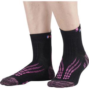runice-0220-football-socks-monnet-ice-black-pink