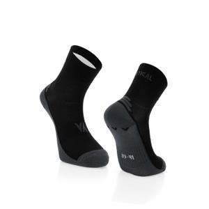 401020201-medium-double-layer-socks-vertical-black